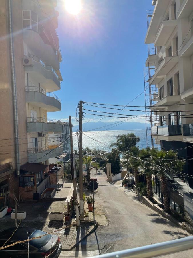 Modern Beachfront Apartments Sarande Bagian luar foto