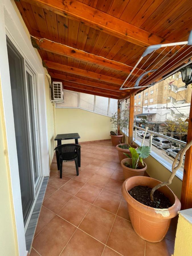 Modern Beachfront Apartments Sarande Bagian luar foto