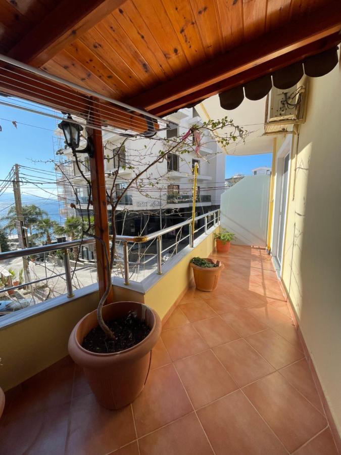 Modern Beachfront Apartments Sarande Bagian luar foto